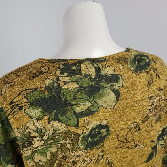 Angela Yellow Flower Knit Top Size M - Picture 7 of 11